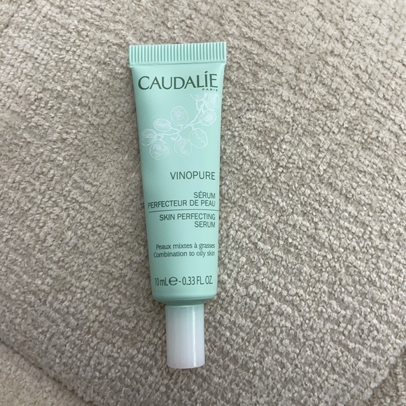 Caudalie Vinopure Natural Salicylic Acid Pore - Picture 2 of 7